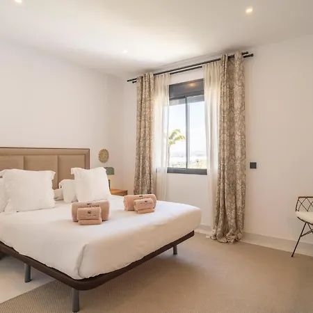 Apartment Nice In With 2 Bedrooms, Wifi And Swimming Pool Estepona