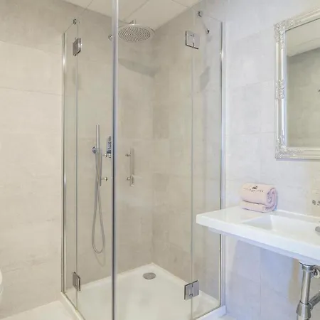 Nice In With 2 Bedrooms, Wifi And Swimming Pool * Estepona