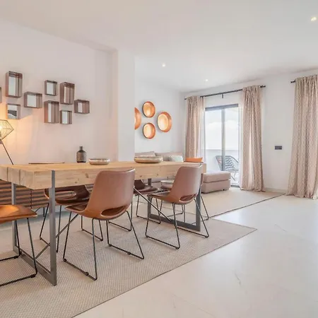 Nice In With 2 Bedrooms, Wifi And Swimming Pool *